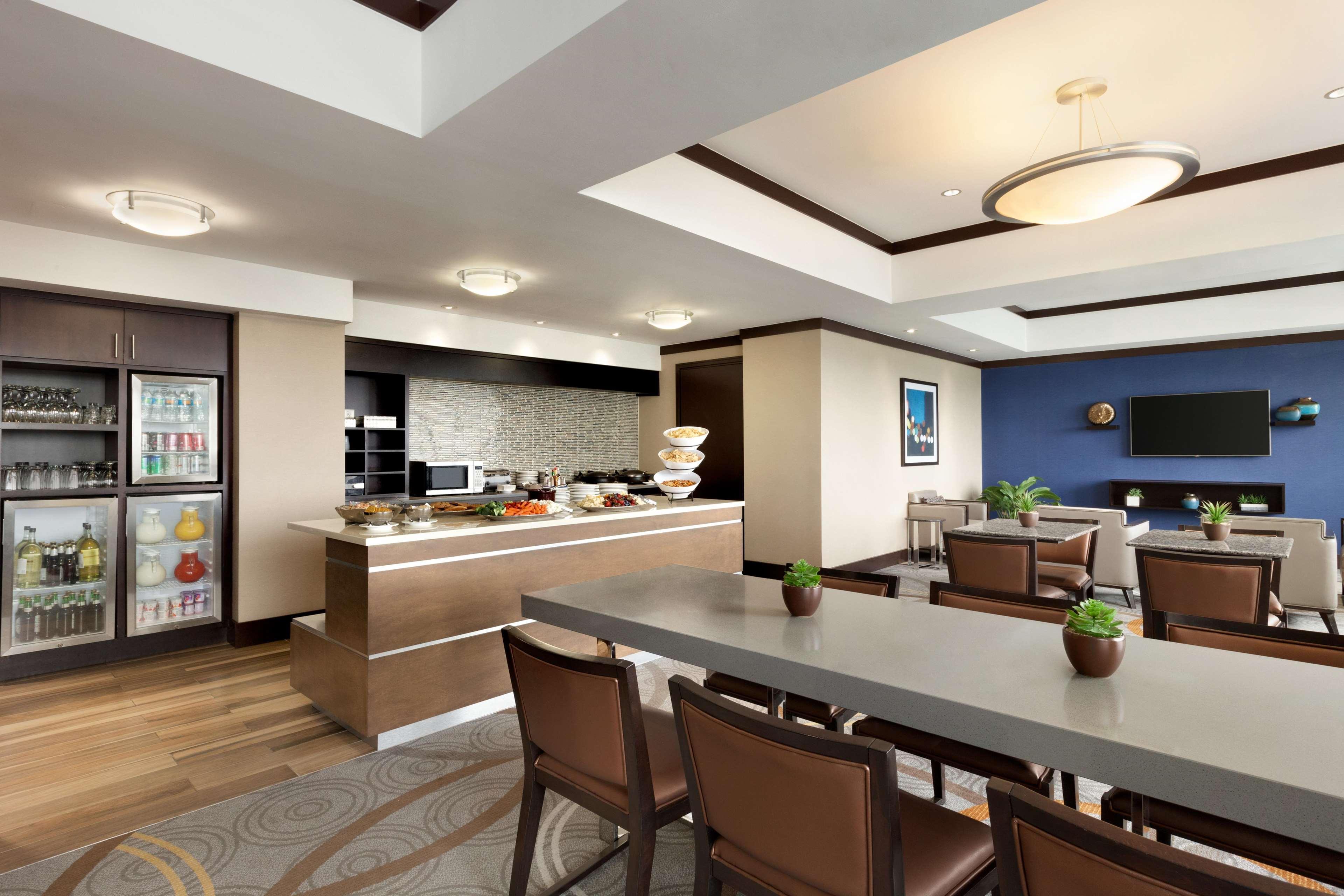 Hilton Baltimore BWI Airport Linthicum Exterior photo