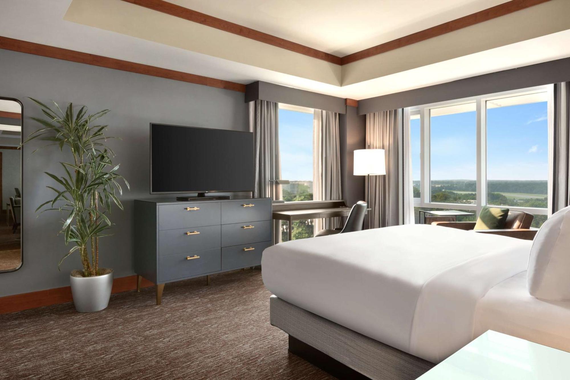 Hilton Baltimore BWI Airport Linthicum Exterior photo