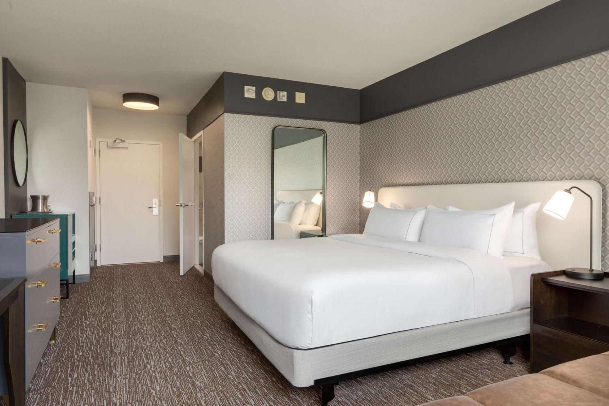 Hilton Baltimore BWI Airport Linthicum Exterior photo